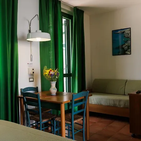 Serra 1 Aparthotel 4*