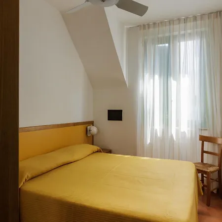 Aparthotel Serra 1