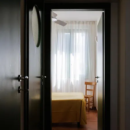 Apart-hotel Serra 1 4*